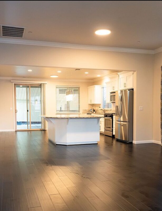 Building Photo - 3312 Moscato St