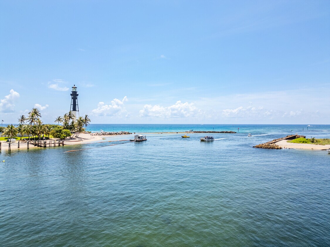Foto principal - 2508 Bay Dr