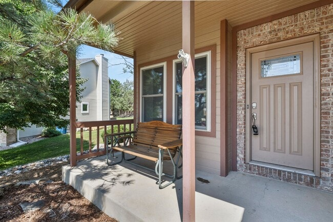 Photo - Stunning 5 Bedroom in School District 20 House