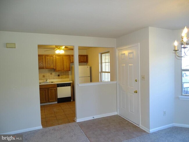 Foto del edificio - 4203 Waltham Ct