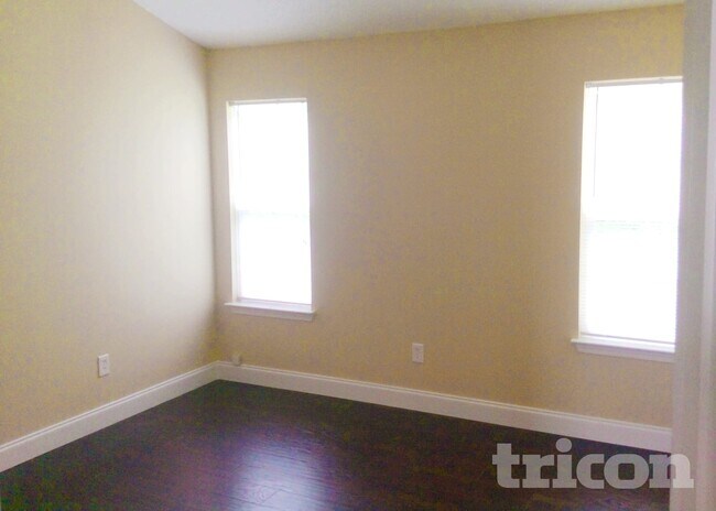 Building Photo - 621 Hoskins Ridge Ln