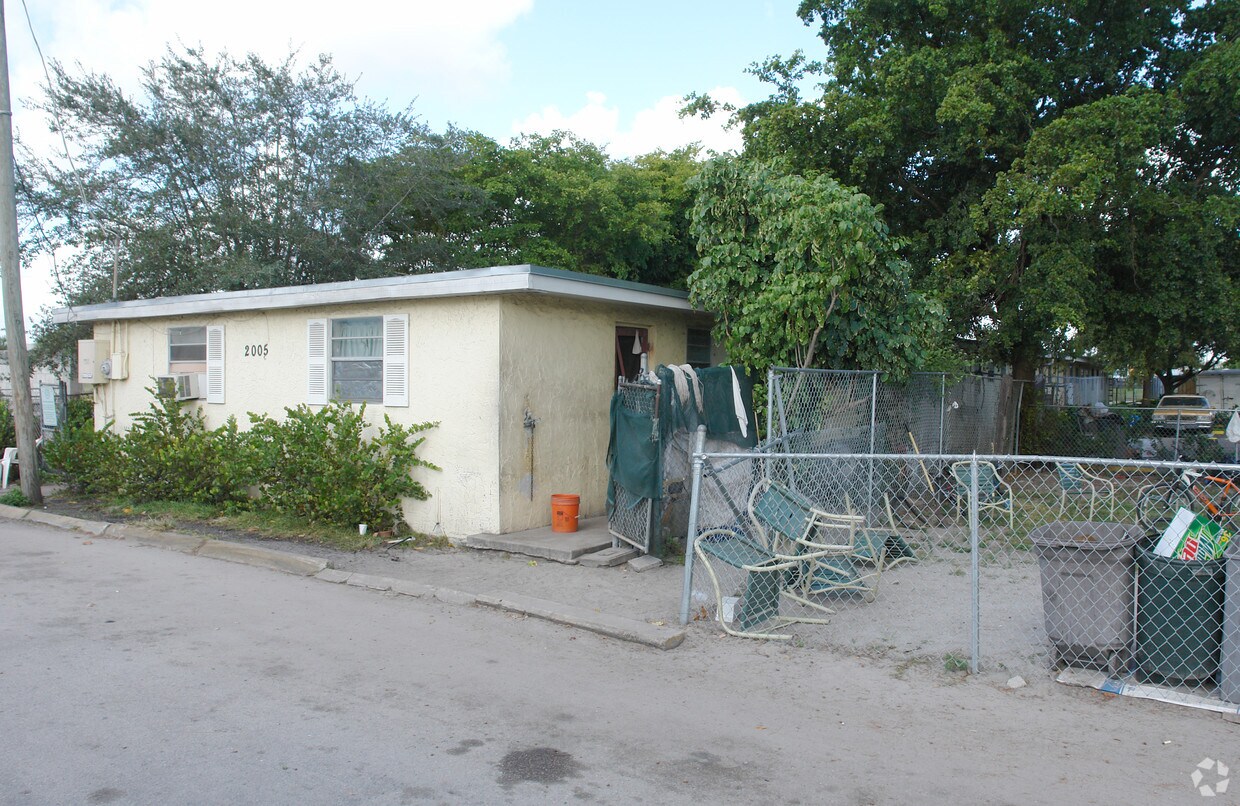 Foto del edificio - 2005 NW 9th St
