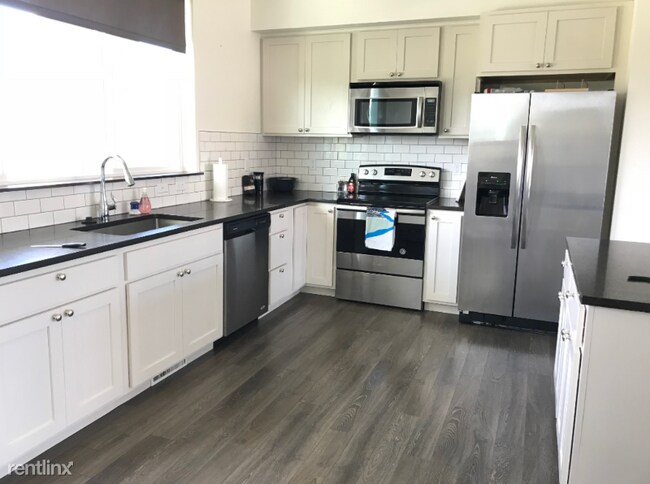 Building Photo - 3 br, 2.5 bath House - 440 N Cottonwood Rd
