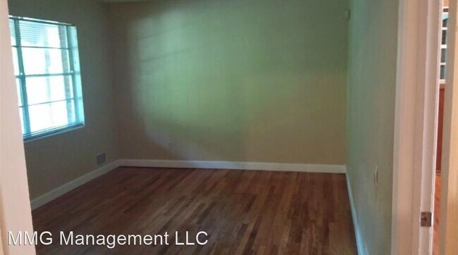 Foto del edificio - 3 br, 1.5 bath House - 2111 Terry Lane