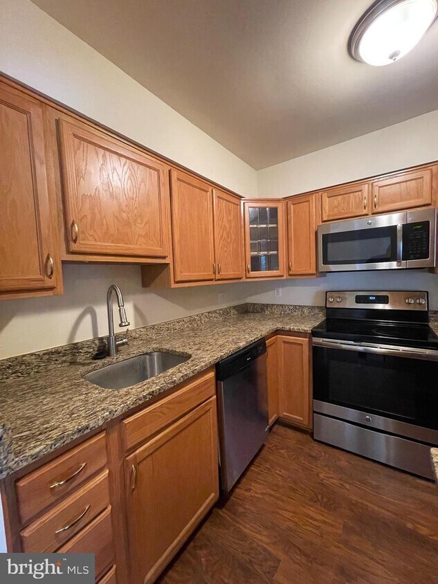 10137 Prince Pl Unit 2046B, Largo, MD 20774 Room for Rent in Largo