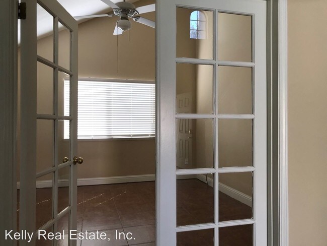 Building Photo - 3 br, 2.5 bath House - 3300 Via Iglesia