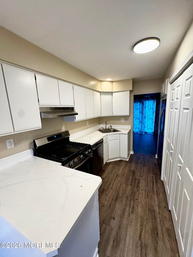 Foto del edificio - 905 Arlington Dr