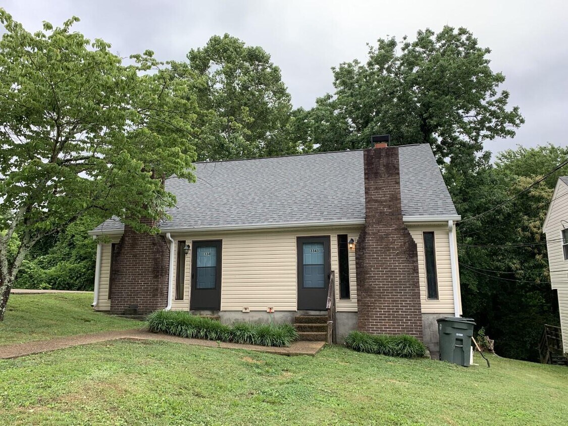 Primary Photo - 3355 Idlewild Dr