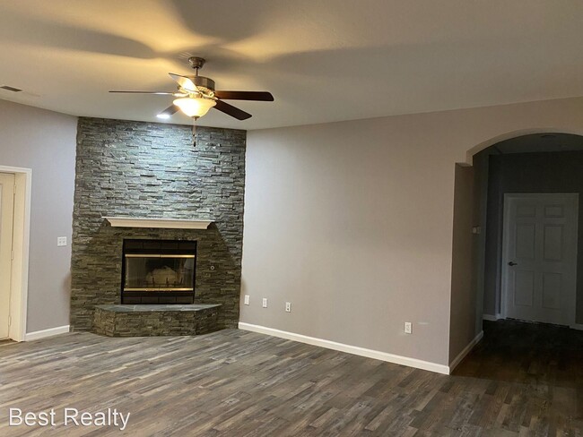 Building Photo - 5 br, 2 bath House - 904 Mulberry Street