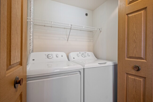 Foto del edificio - Highpointe Apartments