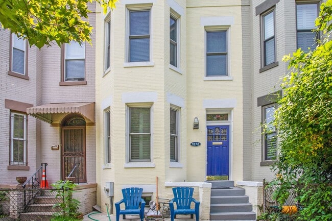 Foto del edificio - Charming Capitol Hill House| Don't miss the 3D-TOUR!