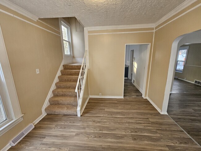 Building Photo - 3788 W 34th St