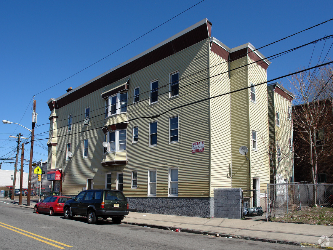 Foto del edificio - Ironbound Mixed Use Gem