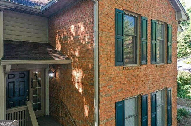 Foto del edificio - 202 Garden Ct