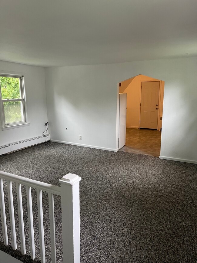 Building Photo - 25 Alder Dr