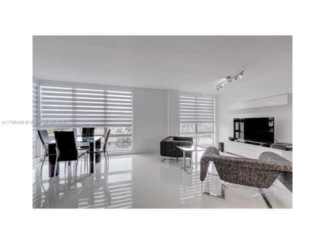 Foto del edificio - 9800 W Bay Harbor Dr
