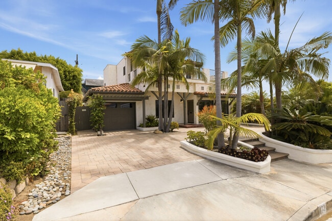 Building Photo - 173 W Avenida Alessandro