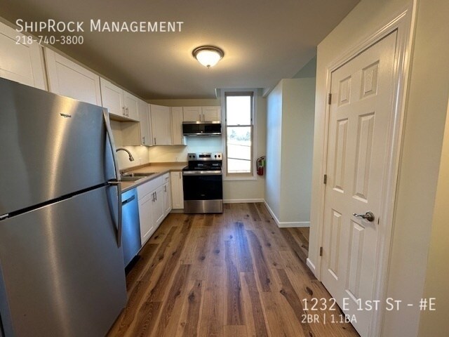 Foto del edificio - 1232 E 1st St
