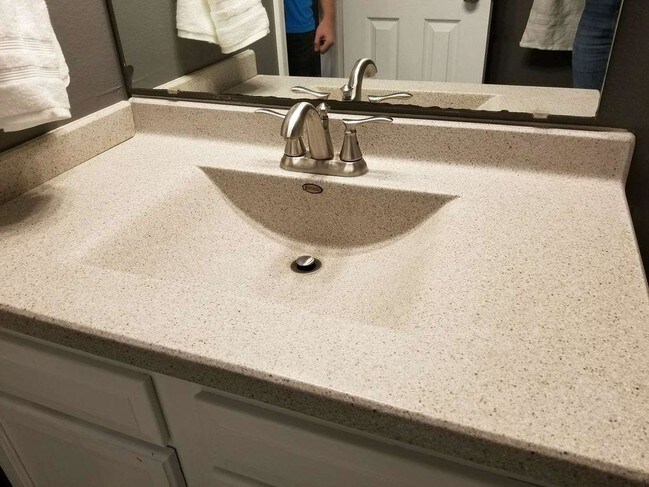 Foto del edificio - 4122 Calder Dr