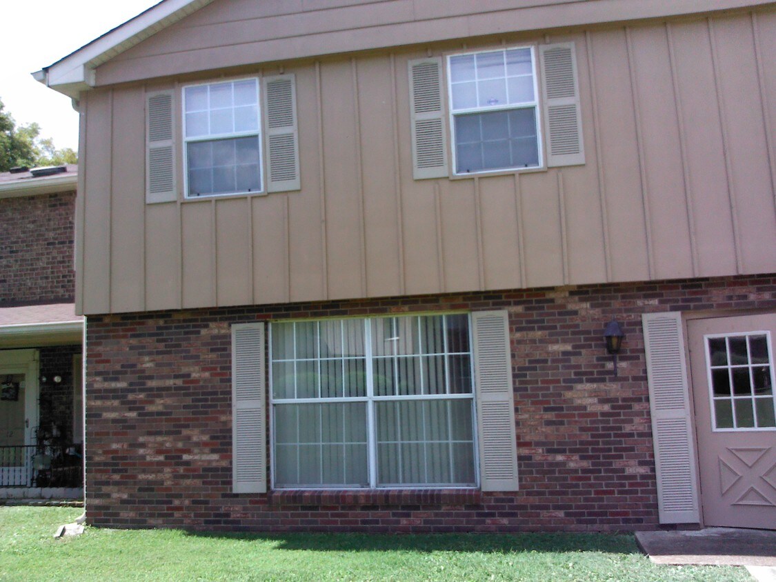 1301 Neelys Bend Rd, Nashville, TN 37115 Condo for Rent in Nashville