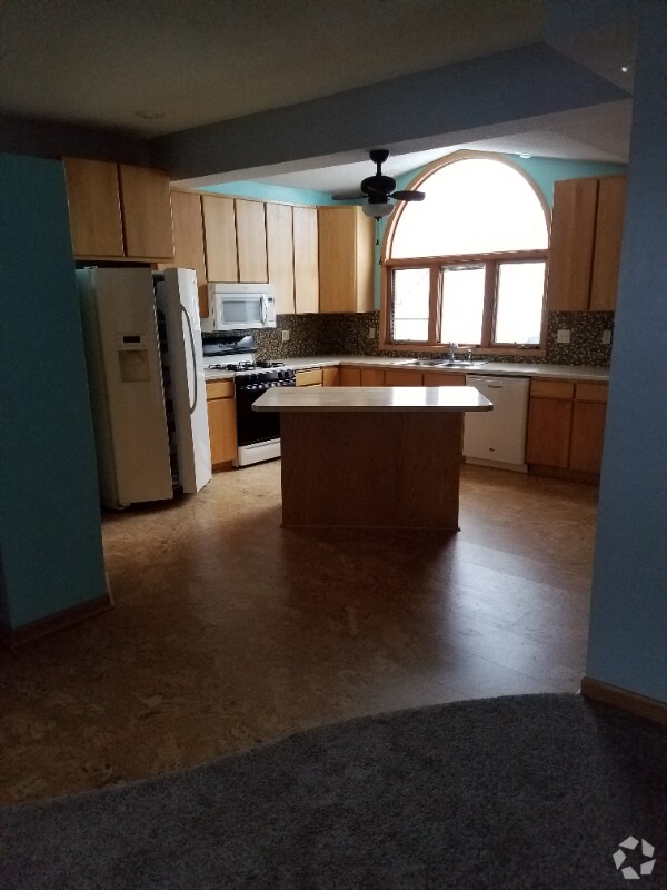 Apartments For Rent in Britt, MN with Washer & Dryer 1 Rentals