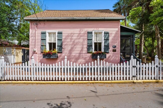Building Photo - Downtown St. Augustine 2BD/2BA Historic Home