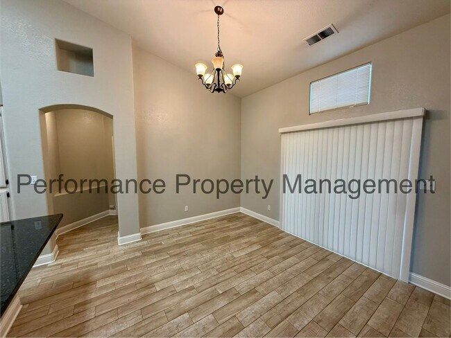 Building Photo - Stunning 4 Bed/2 Bath NW Bakersfield Home w/ Solar & $0 Deposit Option