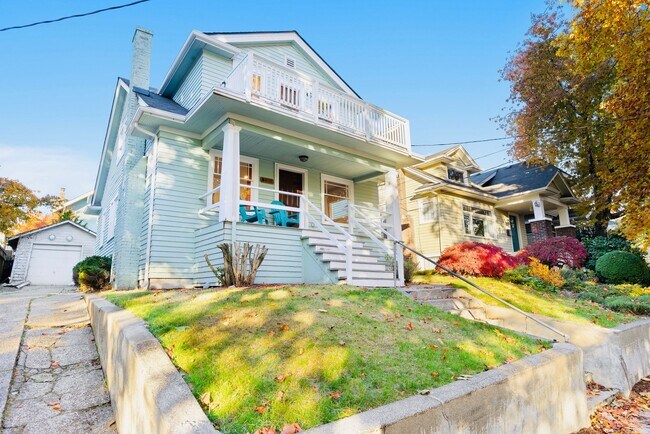 Foto del edificio - 4551 4th Ave NE