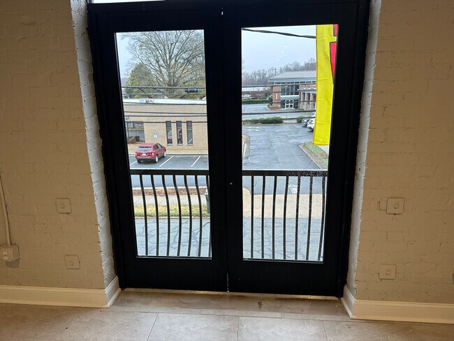 Photo - 104 S 4th St Apartment