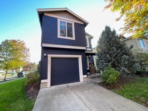 Building Photo - 527 Whitney Dr