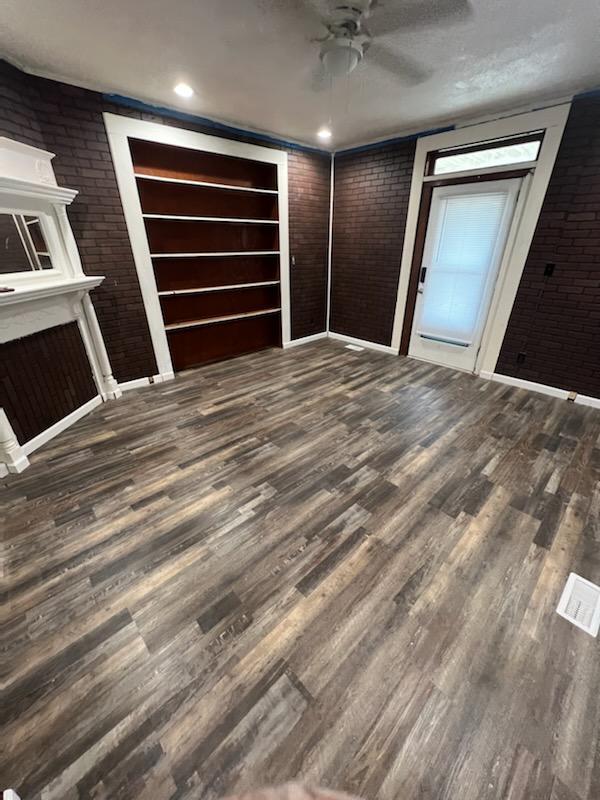 sala de estar - 405 W Harnett St