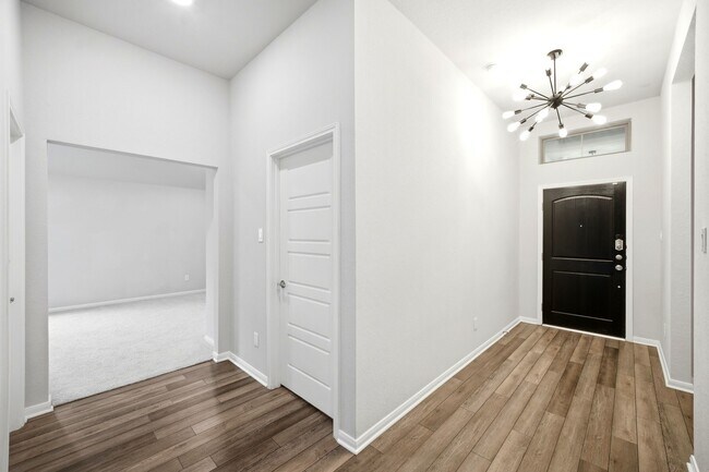 Foto del edificio - 19218 Jenny Creek Ct