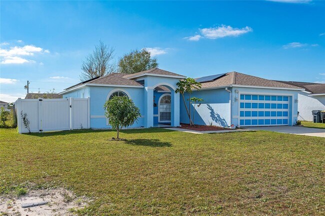Foto del edificio - 320 Clearwater Ln