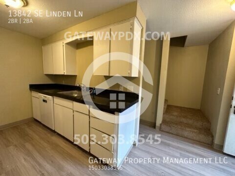Building Photo - 13842 SE Linden Ln