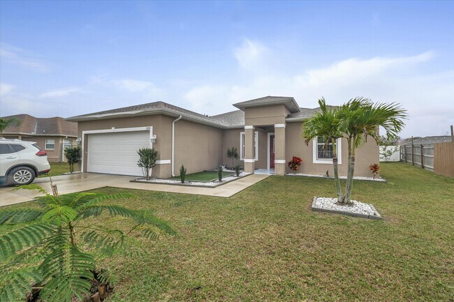 Building Photo - 333 Lauderdale Ct