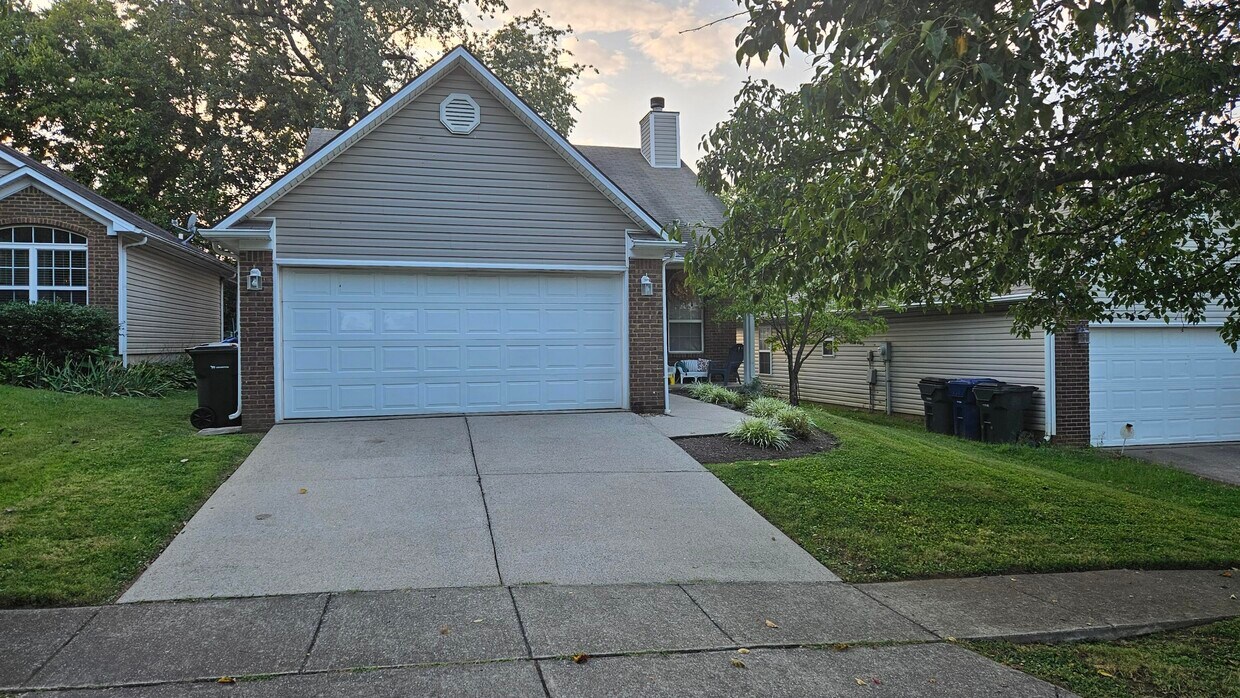 Foto principal - 265 Darenia Ln