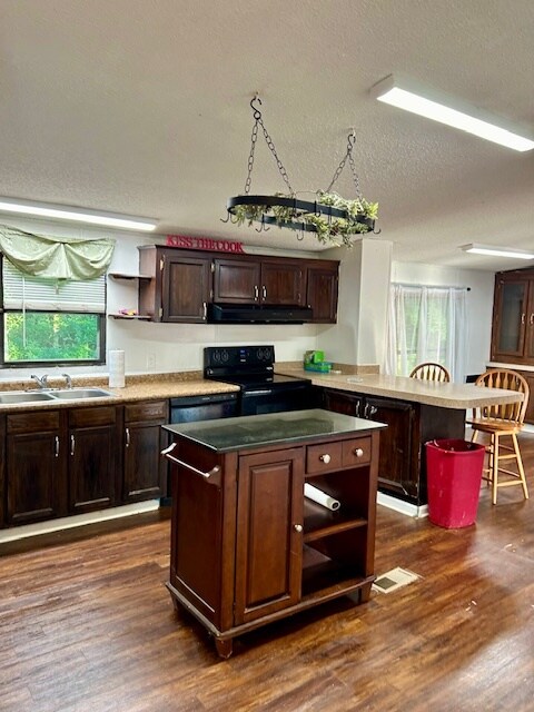 Foto del edificio - 2897 W Gibbs Rd