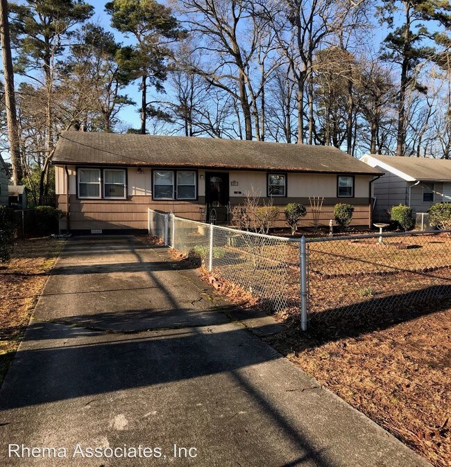 Foto del edificio - 4 br, 2 bath House - 609 20th Street