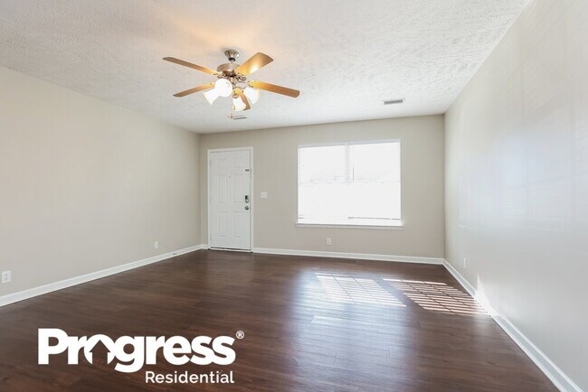 Building Photo - 3734 Chipara Dr
