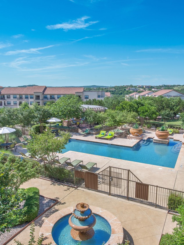 Paseo at Bee Cave Rentals Austin, TX