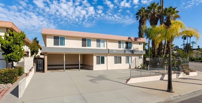 Building Photo - 1440 Lincoln Ave