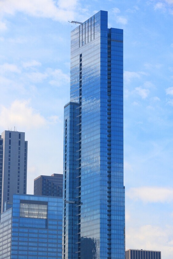 Foto principal - 60 E Monroe St