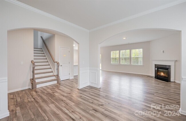 Foto del edificio - 5783 Oak Br Cir