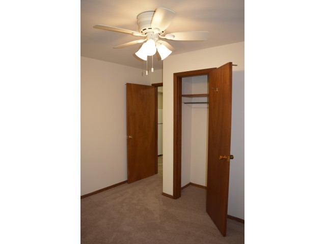 Ceiling fans in bedrooms (select units) - Green Street