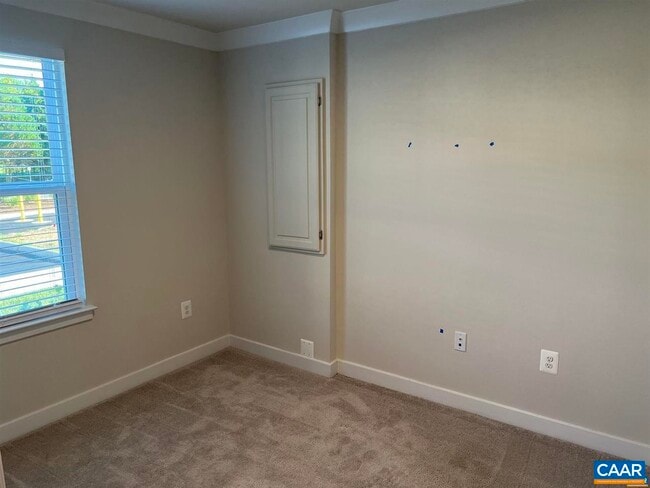 Building Photo - 2028 Landon Ln