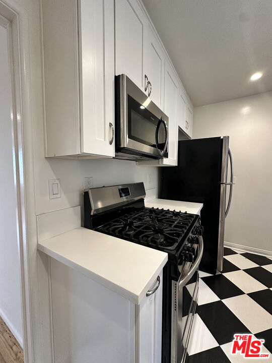 Building Photo - 5828 Condon Ave