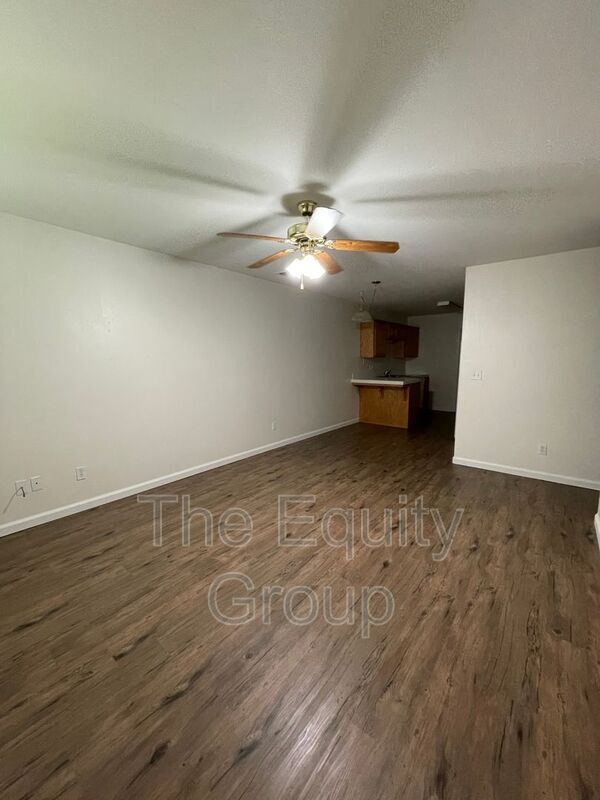 Foto del edificio - 630 10th Ave