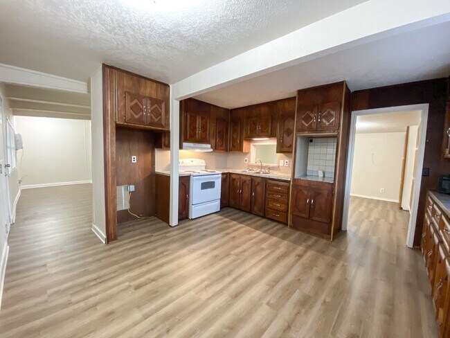 Foto del edificio - 10600 County Road 1020