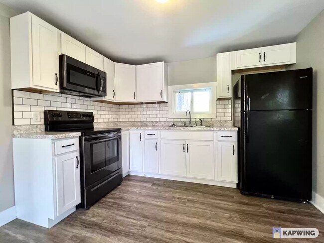 Updated Appliances! - 145 Parrish Ave