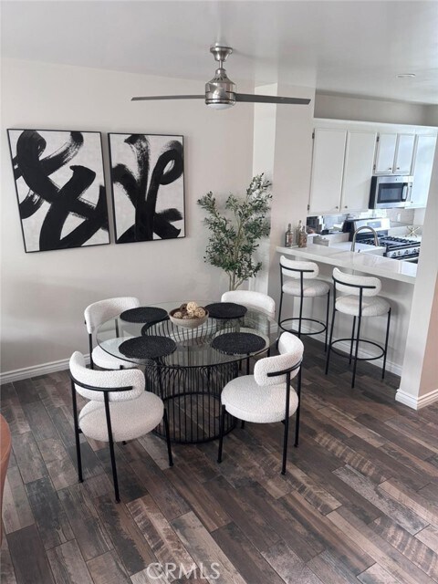 Foto del edificio - 23675 Wellesley Ct